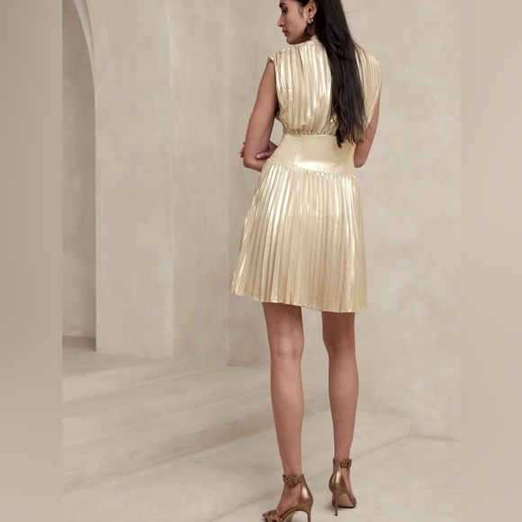 Banana Republic Cici Mini Dress - Picture 2 of 15